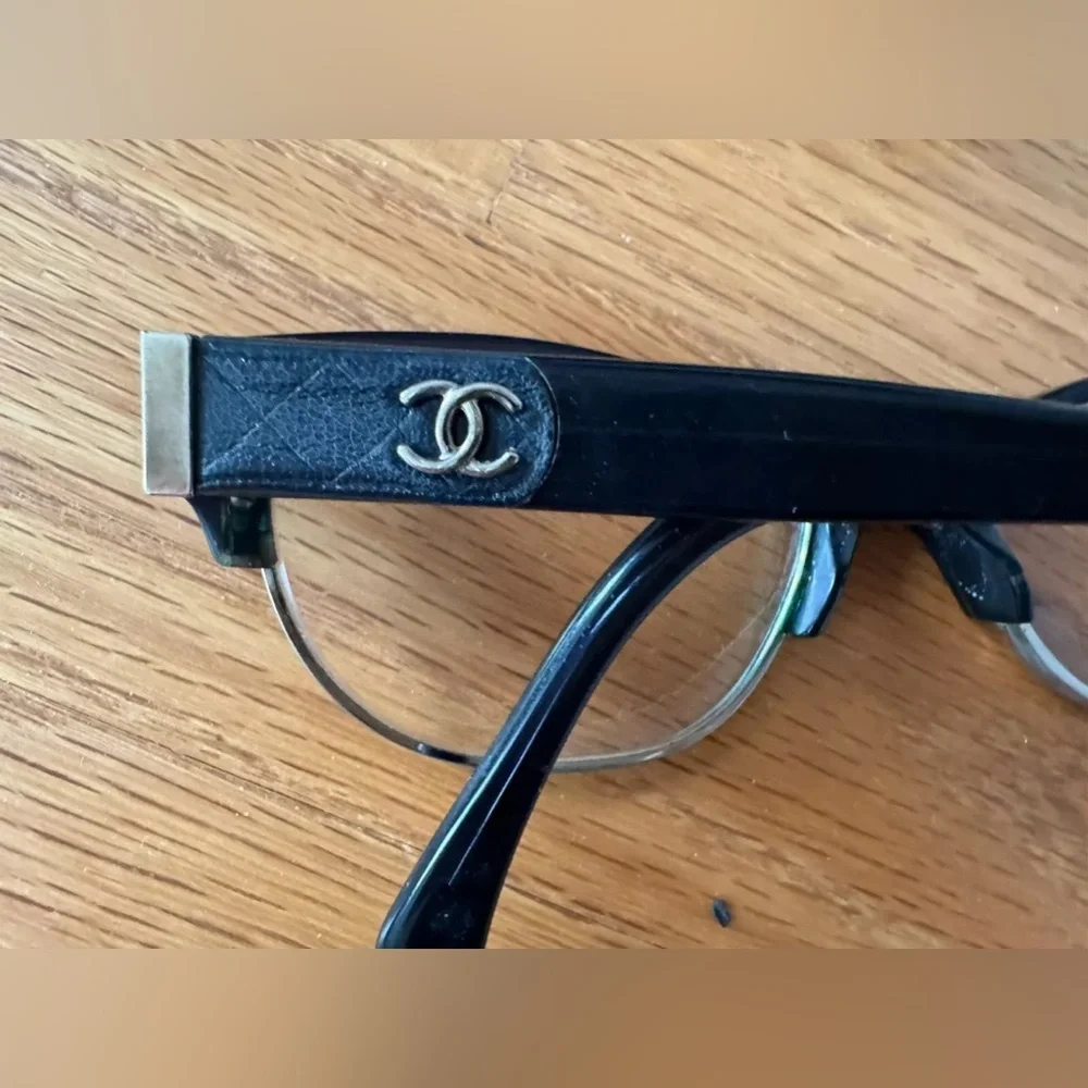 CHANEL Black and Clear Cat-Eye Sunglasses with Case - Picture 4 of 11